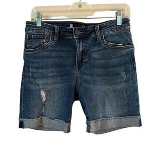Kut from the Kloth Distressed High Rise Denim 6” Shorts size 6